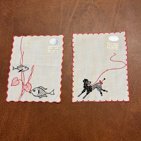 COCKTAIL SET Embroidered Napkins - Set of Two - Picture 4 of 4